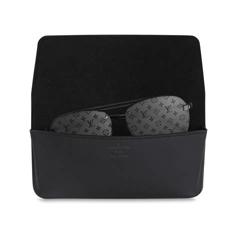 glasses case louis vuitton|Louis Vuitton sunglass pouch.